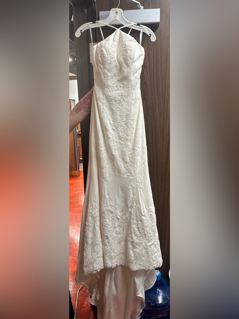 Vera Wang Cream Embroidered A-Line Wedding Dress